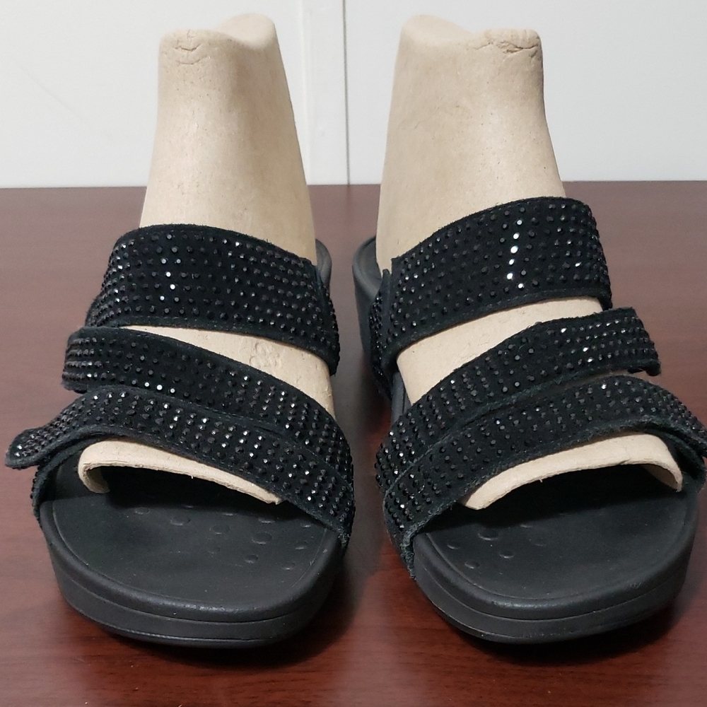 VIONIC ALEX Elegant Black Platform Three‎ Crossover Strap Sandals